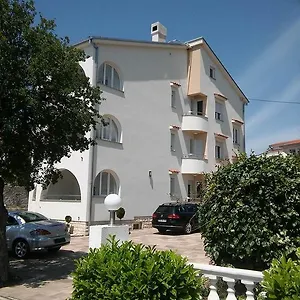 4* Vendégház Garfild